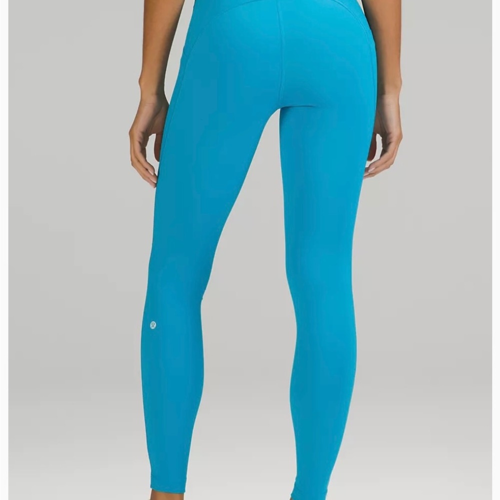 SOLD NWT Lululemon swift speed tight